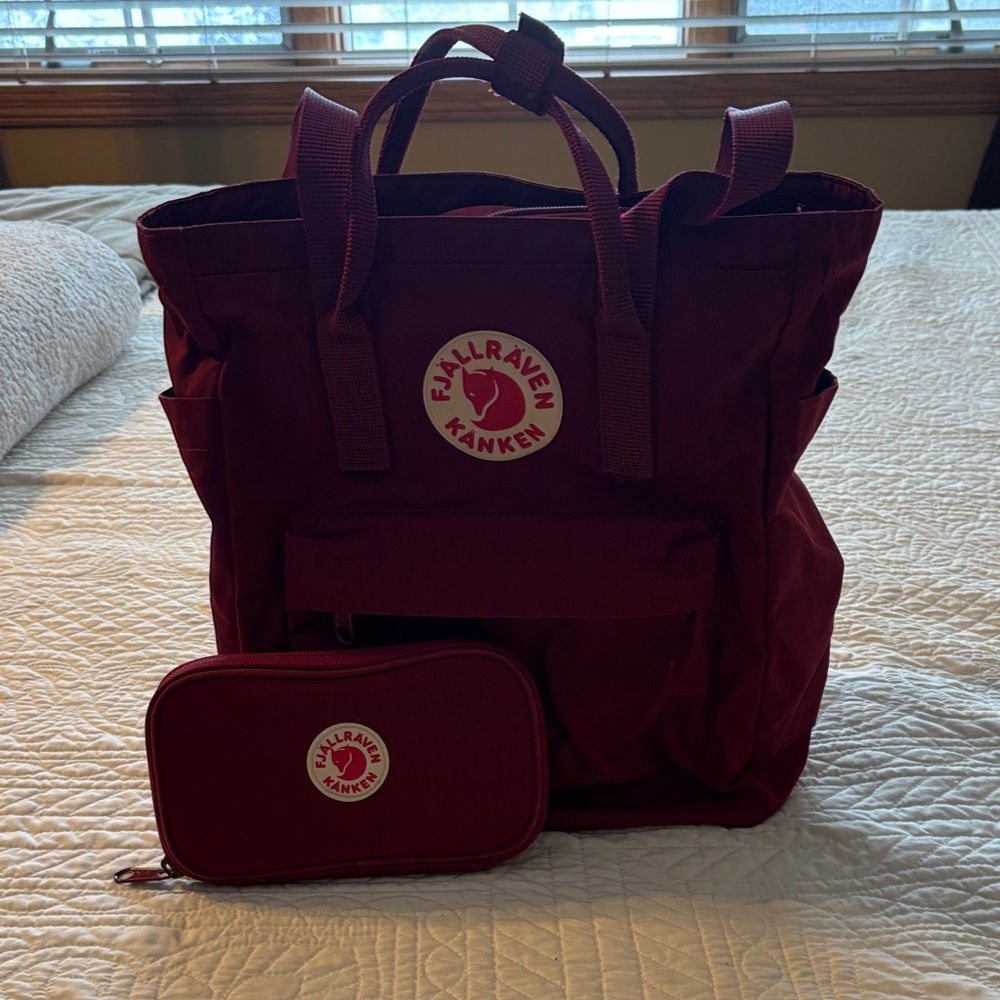 Fjällräven Kånken Red Totepack and Travel Wallet Set